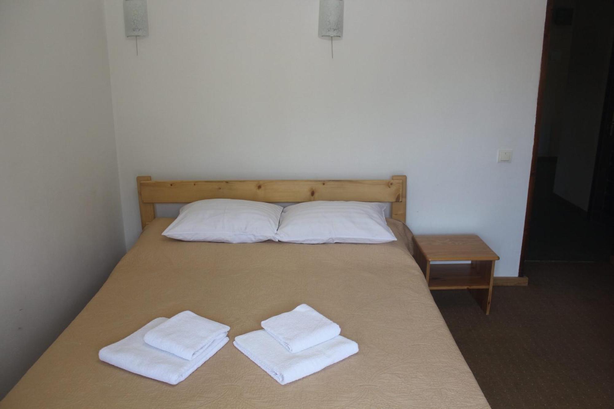 Біля Витягу Slavske Room photo