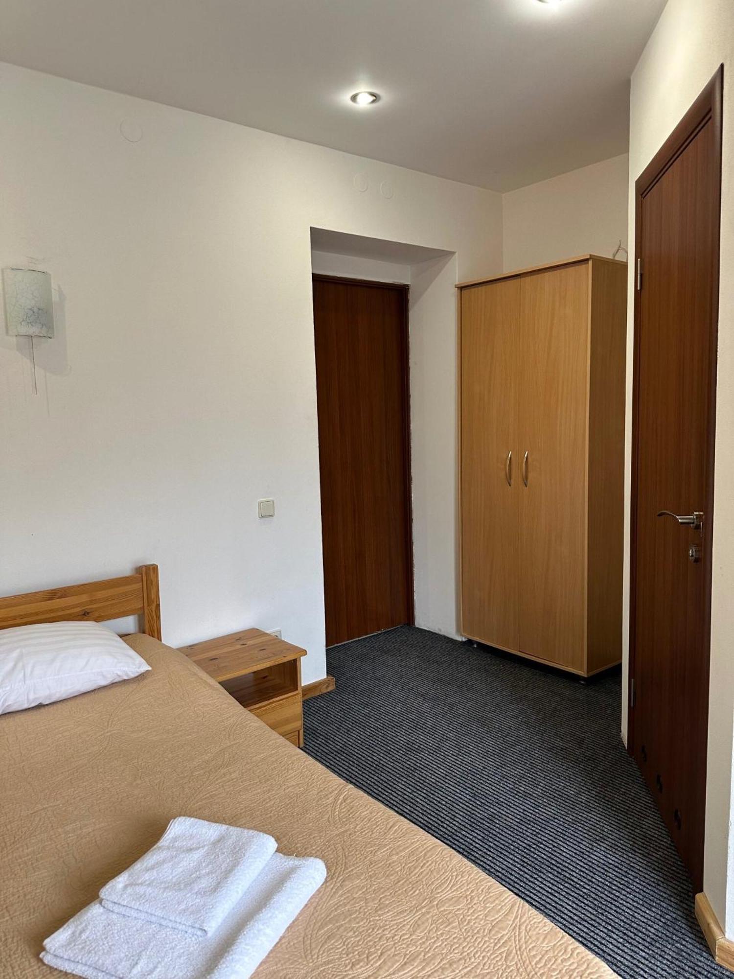 Біля Витягу Slavske Room photo