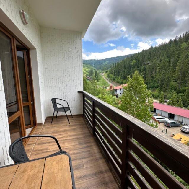 Біля Витягу Slavske Room photo